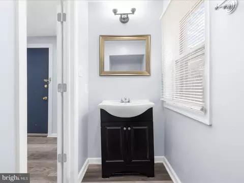 Entry Way - 3 Park Pl, Brooklyn, MD 21225 photo 1 of 2