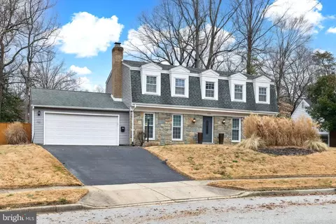 1799 Regents Park Rd E, Crofton, MD 21114 photo 2