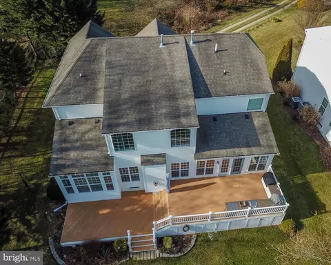 View/Area - 7707 Lyman Ave, Pasadena, MD 21122 photo 8 of 8