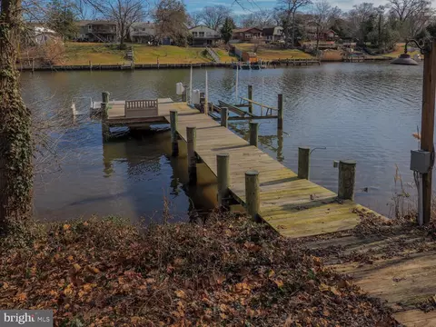 View/Area - 7707 Lyman Ave, Pasadena, MD 21122 photo 1 of 8