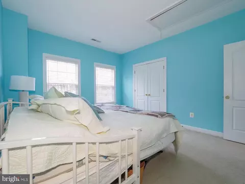 Bedroom - 7707 Lyman Ave, Pasadena, MD 21122 photo 9 of 9