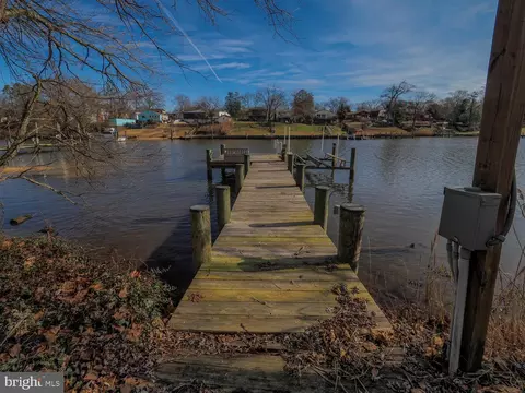 View/Area - 7707 Lyman Ave, Pasadena, MD 21122 photo 5 of 8