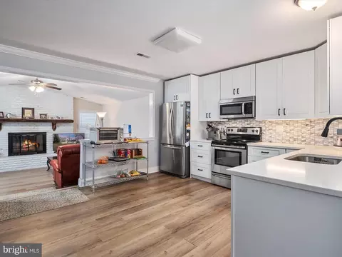 Kitchen - 51 Claiborne Rd, Edgewater, MD 21037 photo 1 of 3
