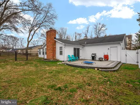 Exterior - 51 Claiborne Rd, Edgewater, MD 21037 photo 3 of 8