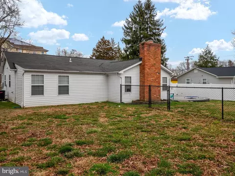 Exterior - 51 Claiborne Rd, Edgewater, MD 21037 photo 6 of 8