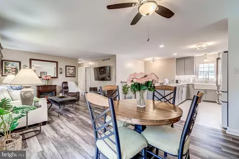 Dining - 925 Deep Creek Ave, Arnold, MD 21012 photo 5 of 6