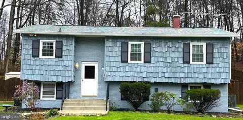 Exterior - 925 Deep Creek Ave, Arnold, MD 21012 photo 2 of 7