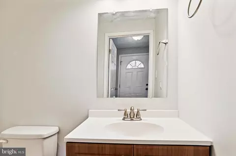 Bath - 7758 Kidwell Ct, Hanover, MD 21076 photo 4 of 6