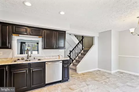 Kitchen - 7758 Kidwell Ct, Hanover, MD 21076 photo 3 of 4