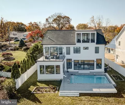 553 Broadwater Rd, Arnold, MD 21012