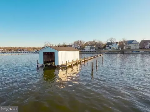 View/Area - 553 Broadwater Rd, Arnold, MD 21012 photo 1 of 5
