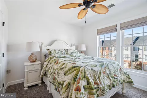 Bedroom - 134 Riverton Pl, Edgewater, MD 21037 photo 6 of 9