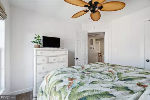 Bedroom - 134 Riverton Pl, Edgewater, MD 21037 photo 7 of 9