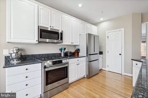 Kitchen - 134 Riverton Pl, Edgewater, MD 21037 photo 1 of 6