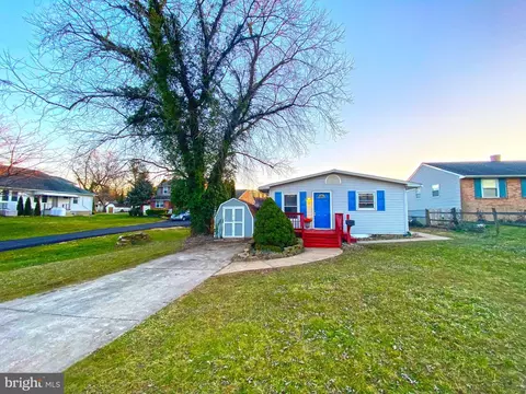 551 Sarah Ave, Linthicum Heights, MD 21090