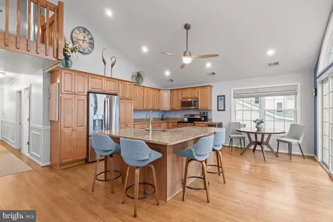 Kitchen - 7827 Southwest Rd, Pasadena, MD 21122 photo 1 of 6