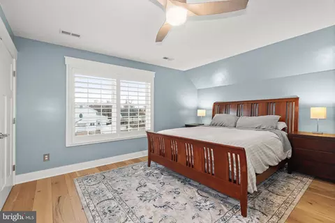 Bedroom - 7827 Southwest Rd, Pasadena, MD 21122 photo 1 of 5