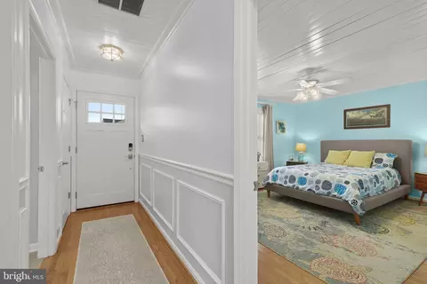 Entry Way - 7827 Southwest Rd, Pasadena, MD 21122 photo 1 of 1