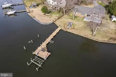 3887 Cotter Dr, Edgewater, MD 21037
