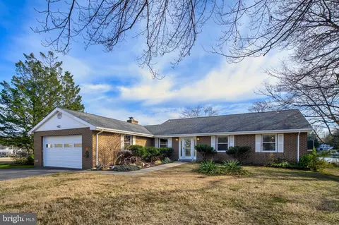 Exterior - 3887 Cotter Dr, Edgewater, MD 21037 photo 1 of 12