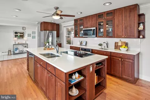 Kitchen - 3887 Cotter Dr, Edgewater, MD 21037 photo 2 of 4