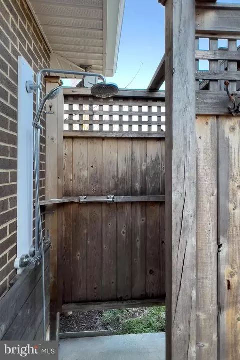 Exterior - 3887 Cotter Dr, Edgewater, MD 21037 photo 10 of 12
