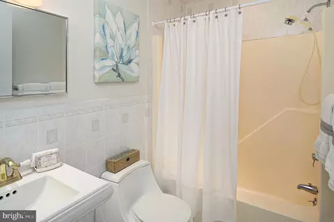 Bath - 3887 Cotter Dr, Edgewater, MD 21037 photo 5 of 5