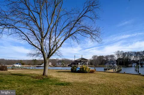 Exterior - 3887 Cotter Dr, Edgewater, MD 21037 photo 11 of 12