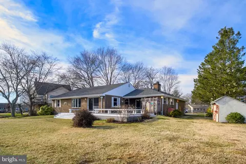 Exterior - 3887 Cotter Dr, Edgewater, MD 21037 photo 5 of 12