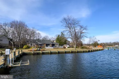 View/Area - 3887 Cotter Dr, Edgewater, MD 21037 photo 3 of 13
