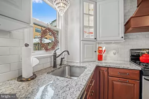 Bath - 19 Morris St, Annapolis, MD 21401 photo 1 of 4