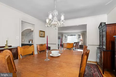Dining - 1061 Nova Cir, Arnold, MD 21012 photo 2 of 2