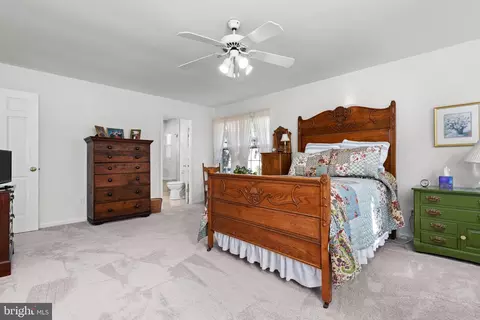Bedroom - 1061 Nova Cir, Arnold, MD 21012 photo 6 of 7
