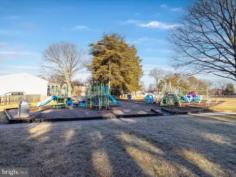 7902 Colchester Ct, Pasadena, MD 21122 photo 67