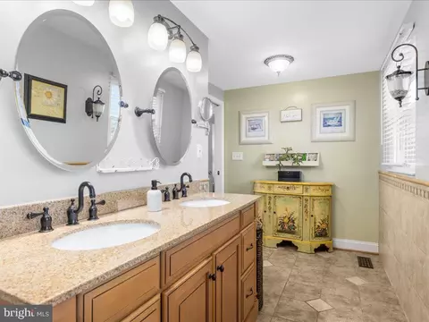 7902 Colchester Ct, Pasadena, MD 21122 photo 31