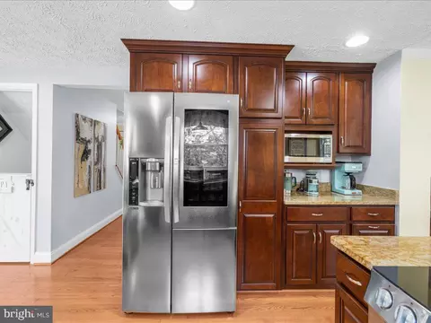 7902 Colchester Ct, Pasadena, MD 21122 photo 18