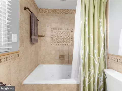 7902 Colchester Ct, Pasadena, MD 21122 photo 30