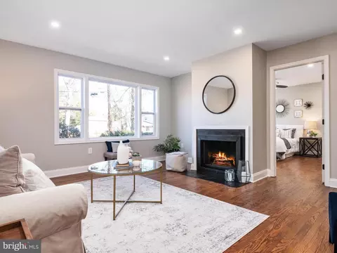 Living - 3068 Centre Rd, Riva, MD 21140 photo 3 of 3