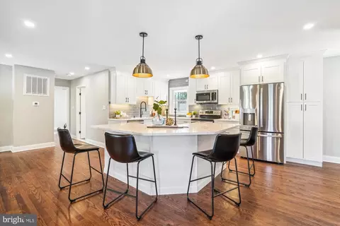 Kitchen - 3068 Centre Rd, Riva, MD 21140 photo 6 of 9
