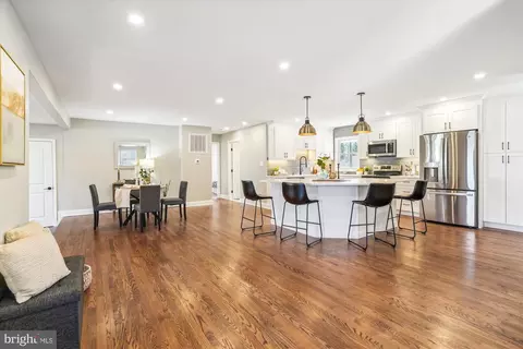 Dining - 3068 Centre Rd, Riva, MD 21140 photo 1 of 5