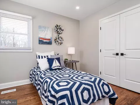 Bedroom - 3068 Centre Rd, Riva, MD 21140 photo 5 of 6