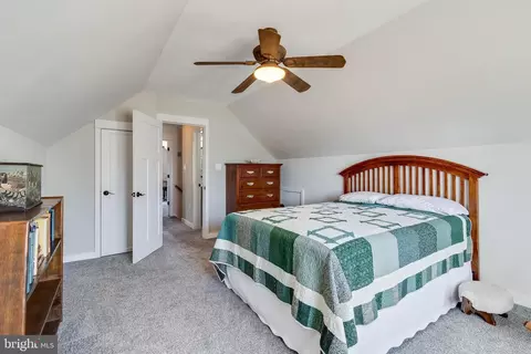 Bedroom - 6007 Melbourne Ave, Deale, MD 20751 photo 6 of 7