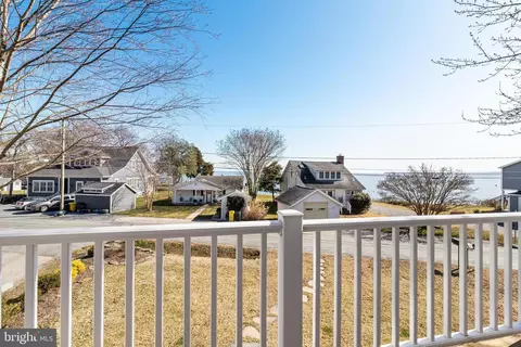 Exterior - 6007 Melbourne Ave, Deale, MD 20751 photo 4 of 11