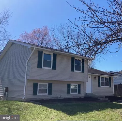 1827 Montreal Rd, Severn, MD 21144