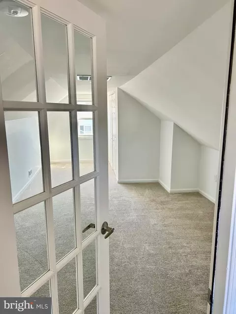 Entry Way - 314 E 314 Bayview Drvie Dr, Edgewater, MD 21037 photo 1 of 3