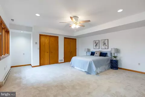 Bedroom - 422 Ginn Ln, Pasadena, MD 21122 photo 6 of 9