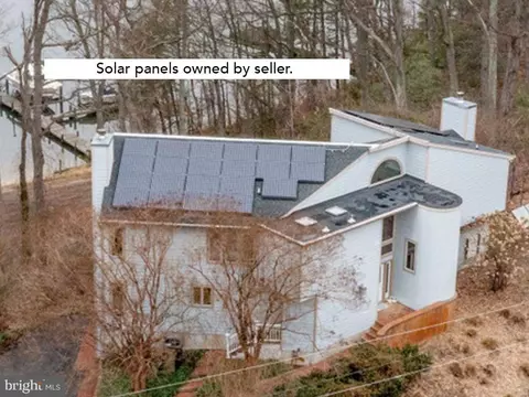 Exterior - 422 Ginn Ln, Pasadena, MD 21122 photo 13 of 15