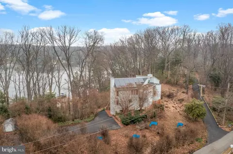 View/Area - 422 Ginn Ln, Pasadena, MD 21122 photo 5 of 19