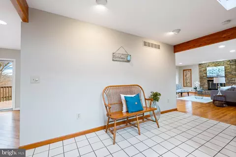 Living - 422 Ginn Ln, Pasadena, MD 21122 photo 5 of 5