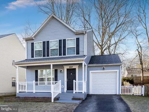 2207 228th St, Pasadena, MD 21122
